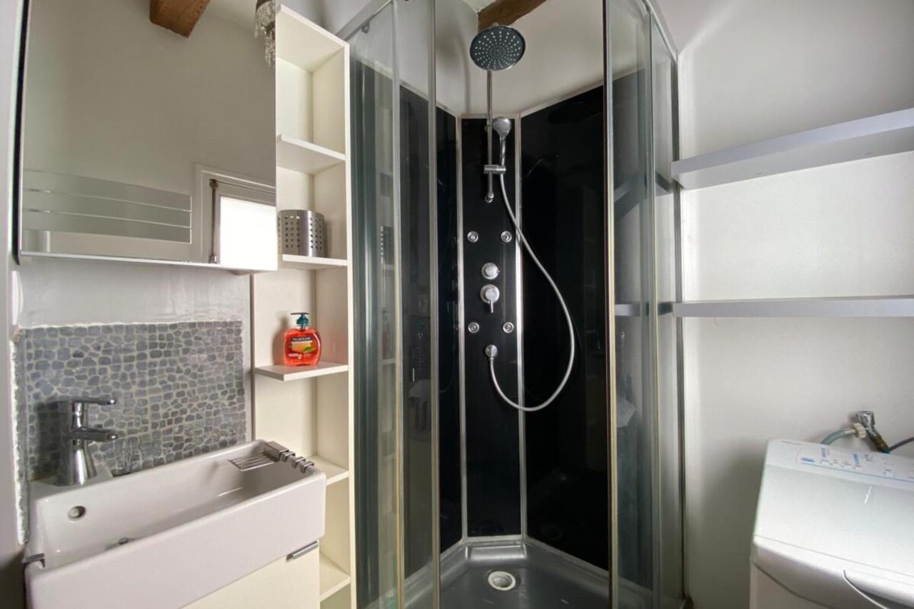 تور Typical Apartment In The Heart Of The City With Wifi المظهر الخارجي الصورة