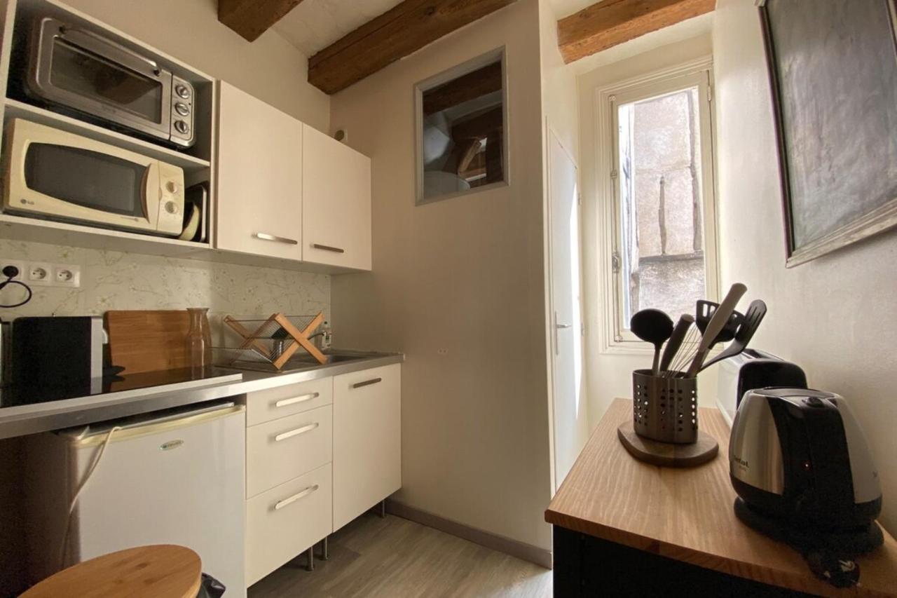تور Typical Apartment In The Heart Of The City With Wifi المظهر الخارجي الصورة